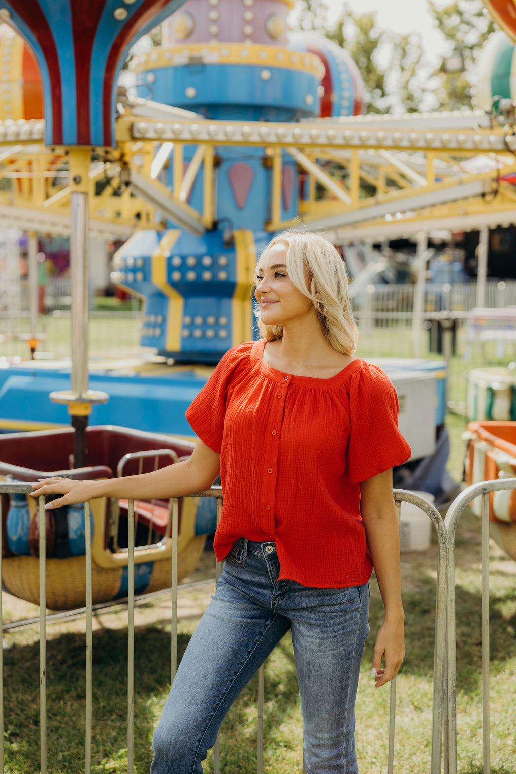 TEXTURED GAUZE TOP IN GRENADINE