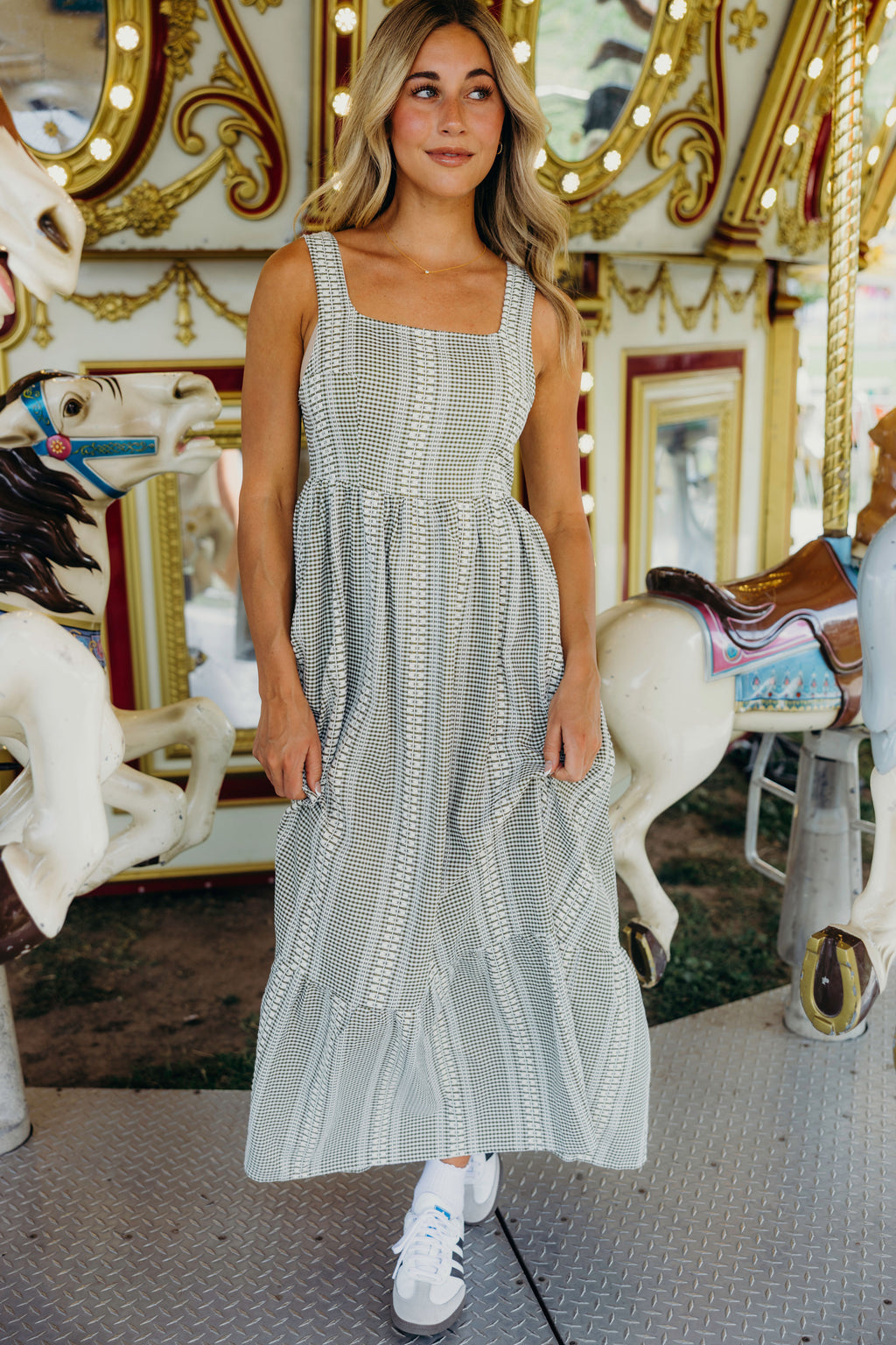 THE DELPHINE IN OLIVE PICNIC