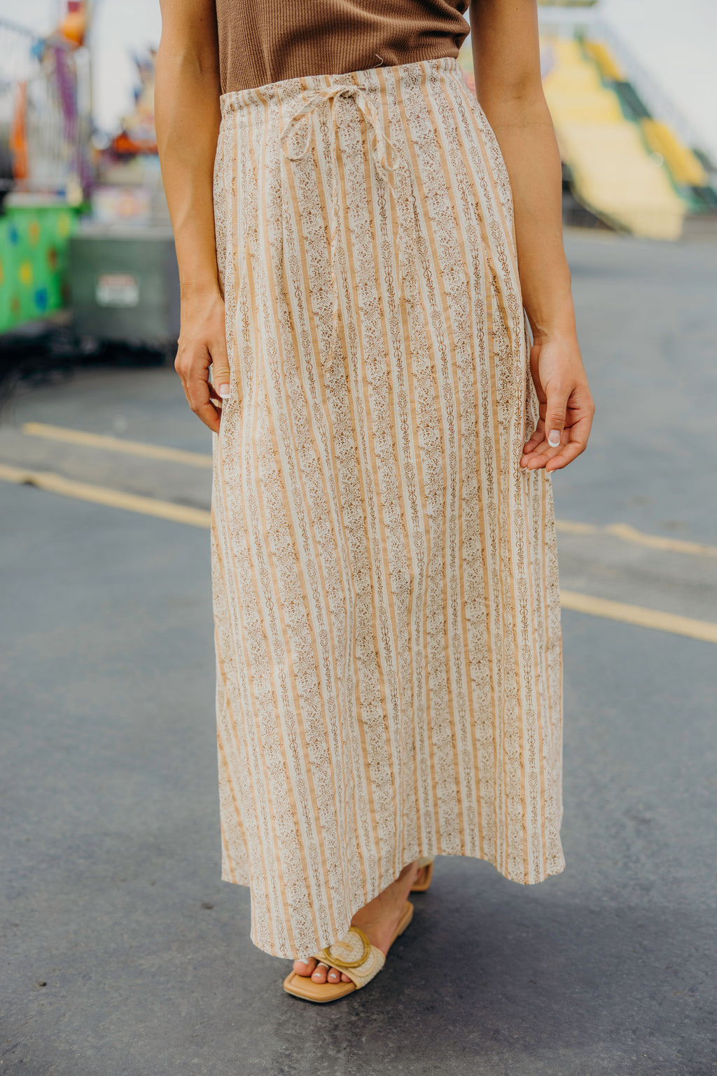 COLUMN SKIRT IN AMBER TAPESTRY