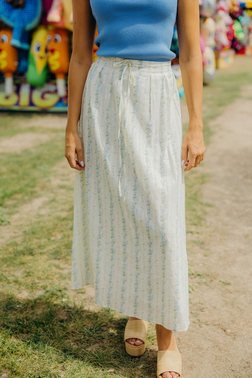 COLUMN SKIRT IN PETAL PARADE