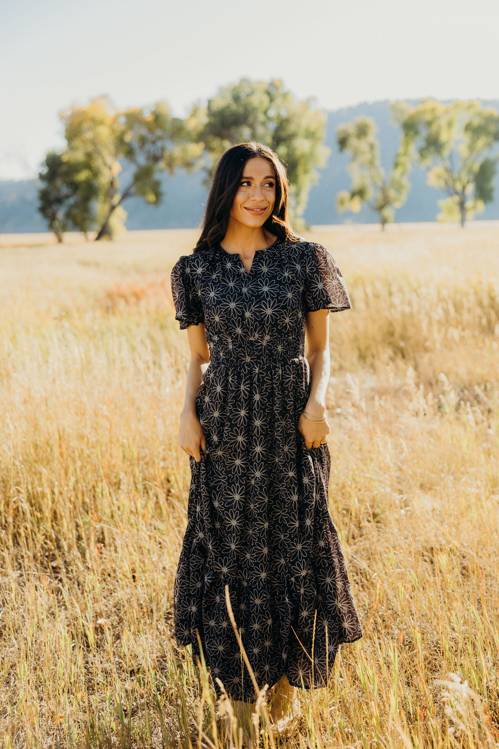 THE GILLIE IN BLACK SUNFLOWER