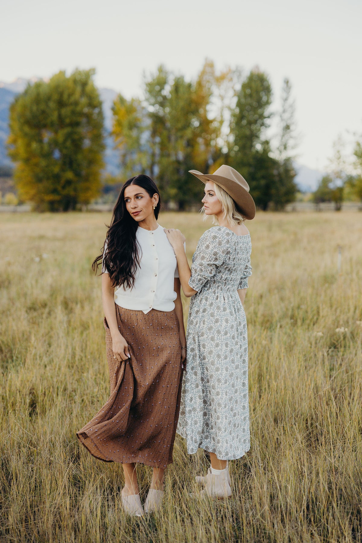 MAXI SLIP SKIRT IN COUNTRYSIDE BLOOM