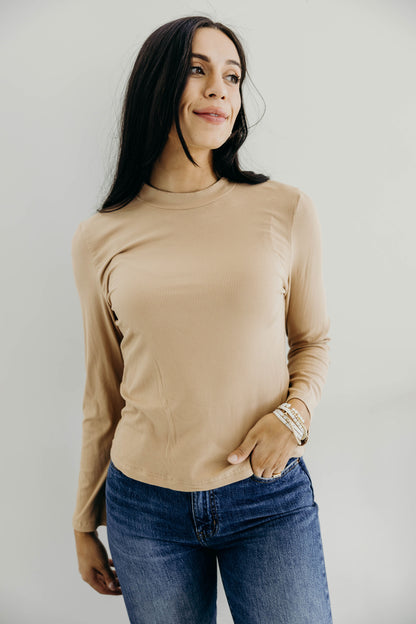 LONG SLEEVE MOCKNECK IN TAUPE