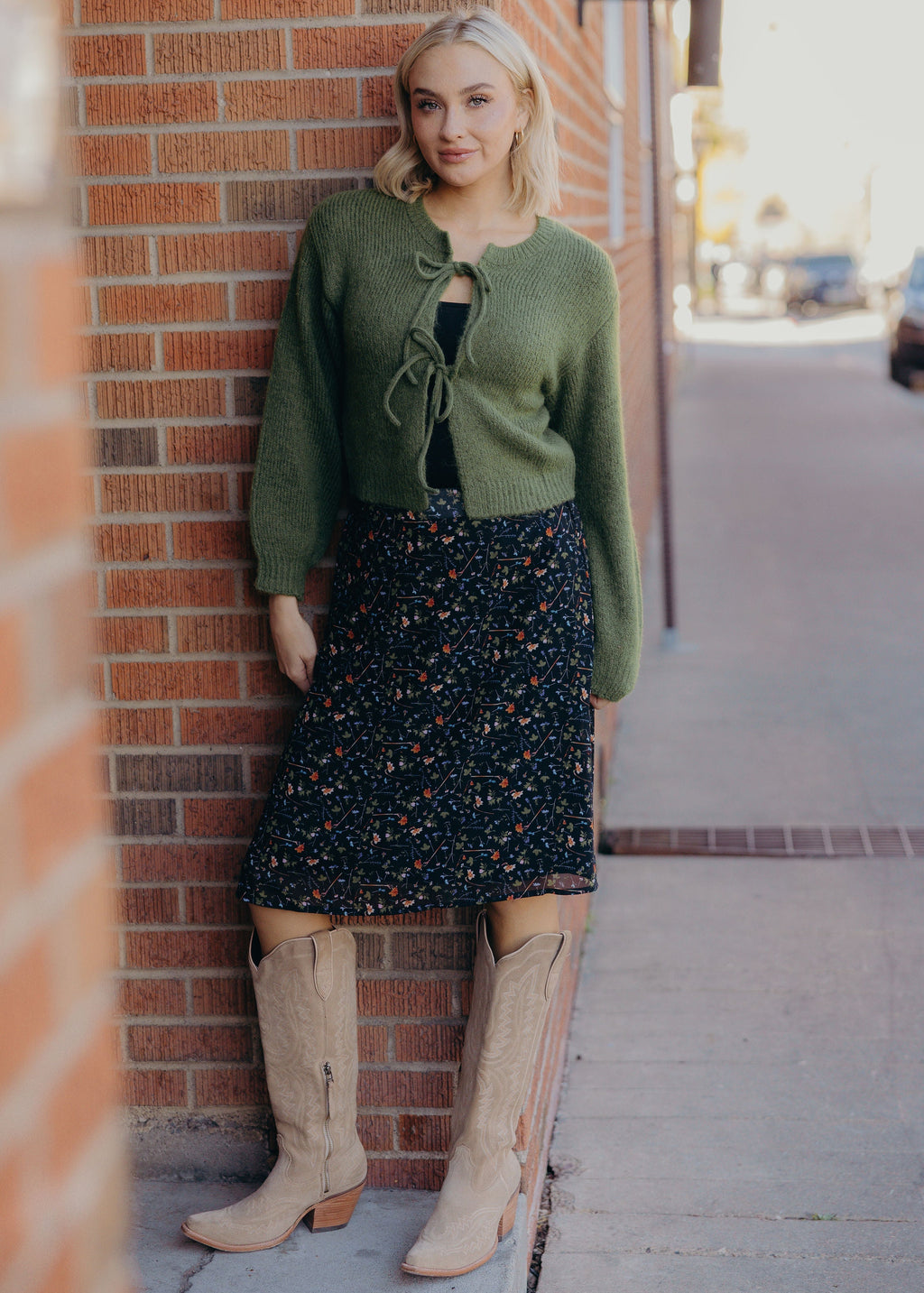 MIDI SLIP SKIRT IN BLACKFERN
