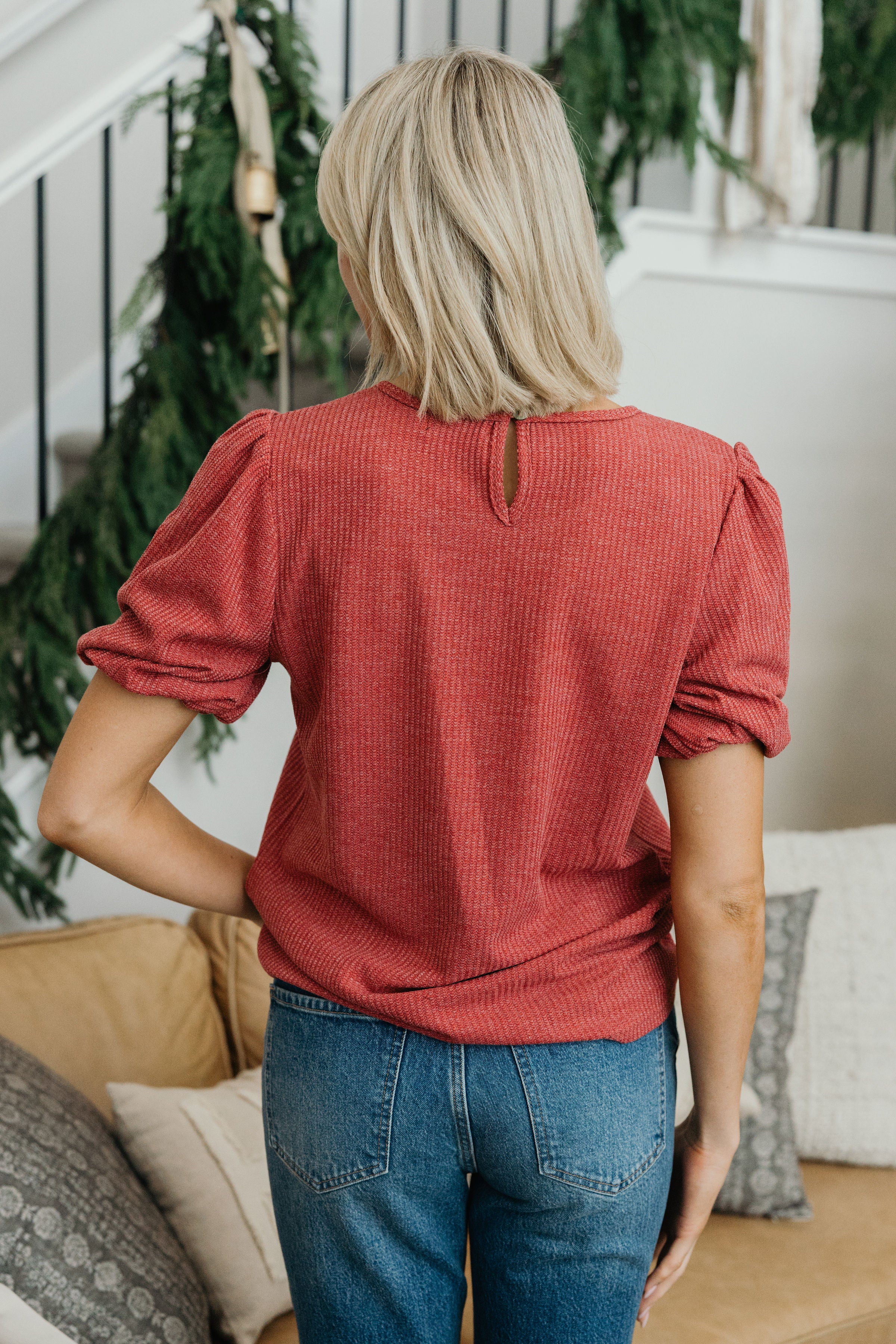 TEXTURED PUFF SLEEVE BLOUSE IN DESERT ROSE