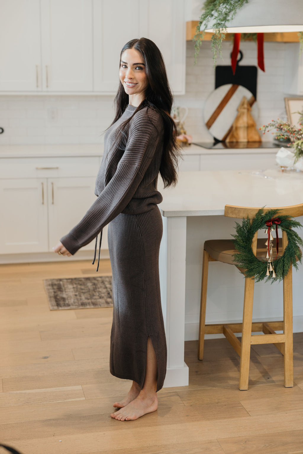MIDI SWEATER SKIRT IN STONE BROWN