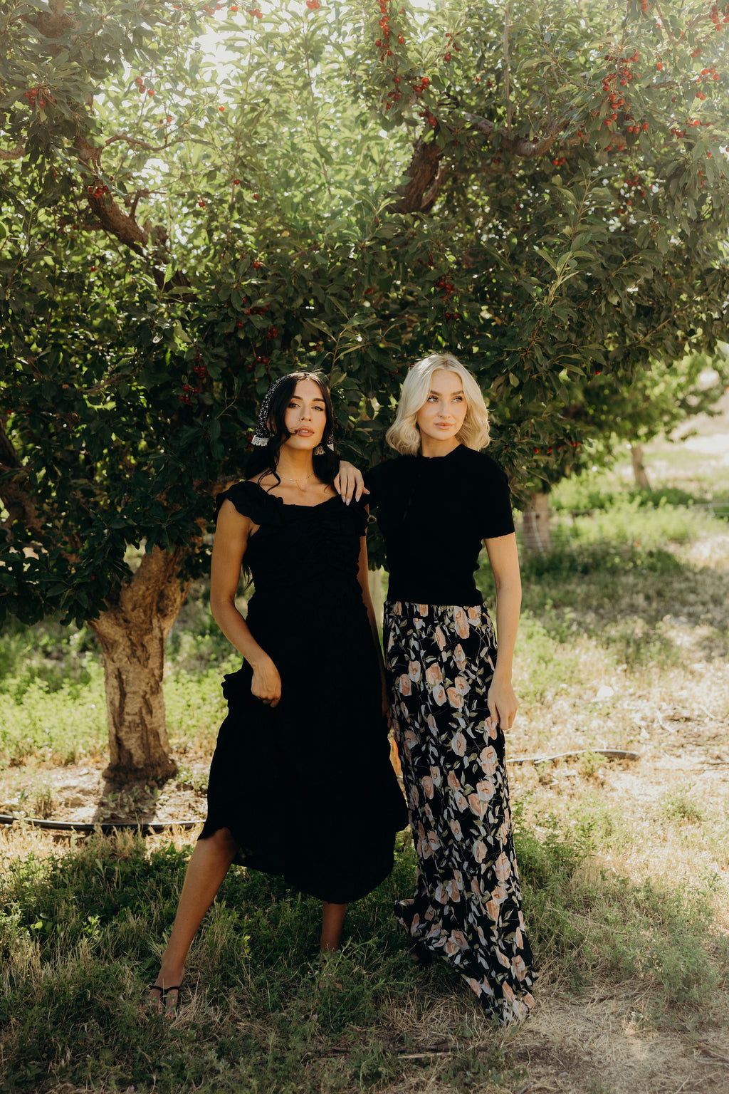 SCALLOPED CARDI IN BLACK