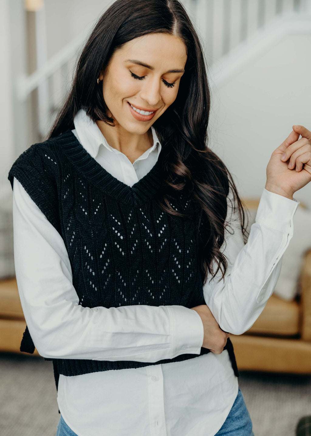 CABLE KNIT SWEATER VEST IN BLACK