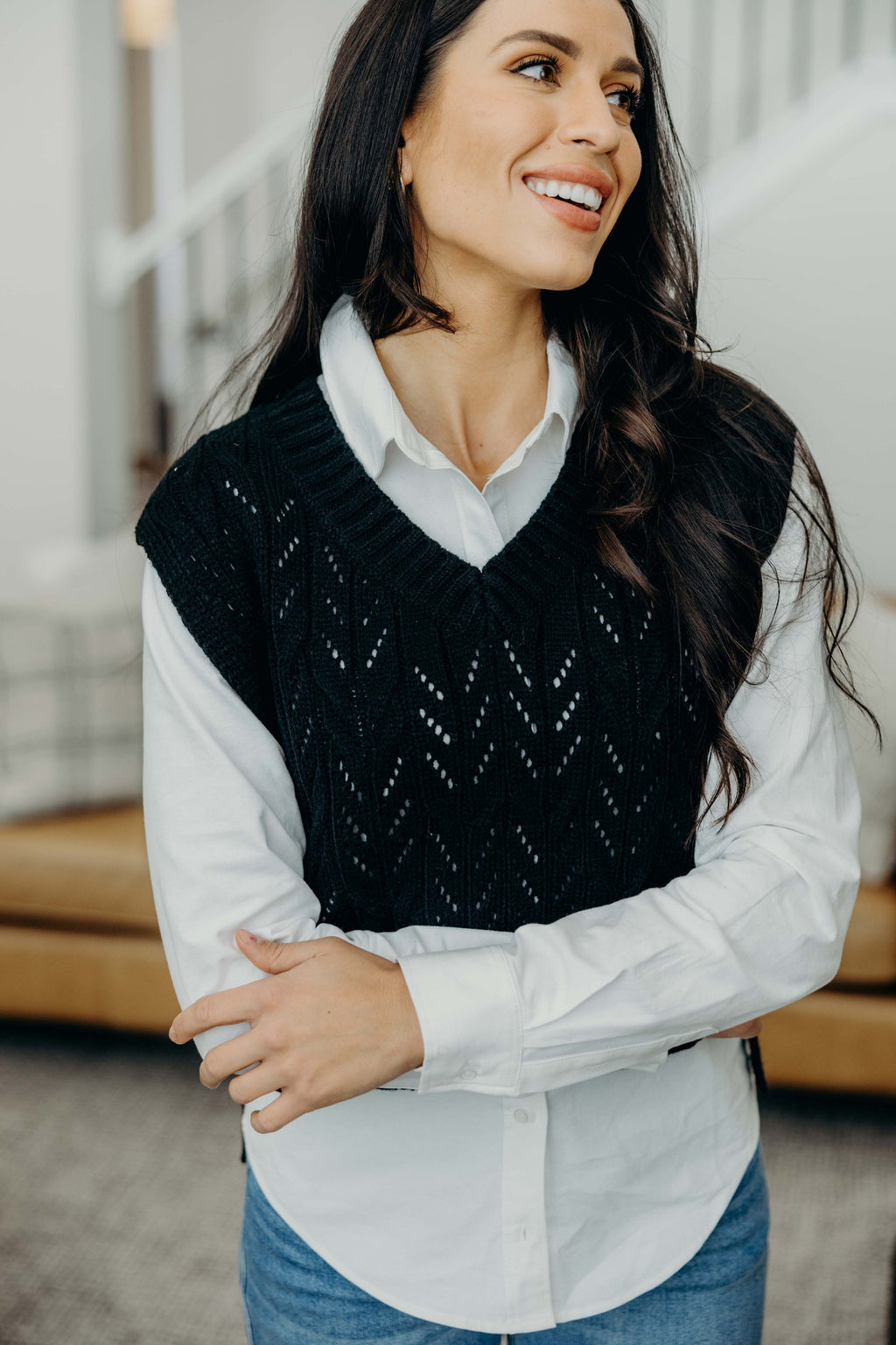 CABLE KNIT SWEATER VEST IN BLACK