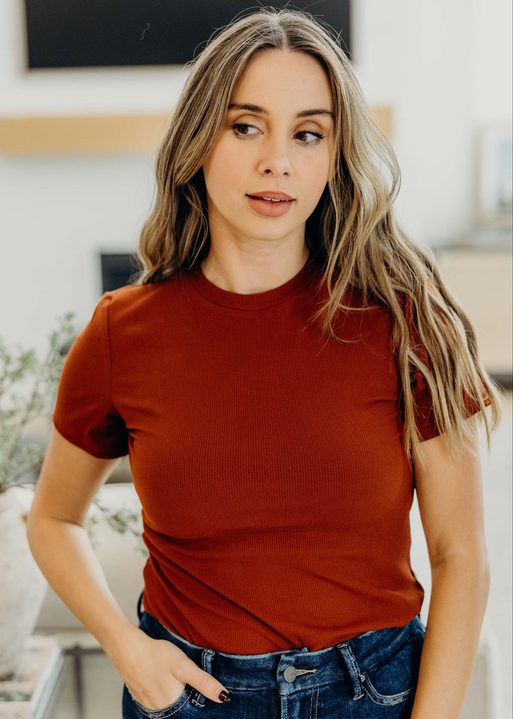 SHORT SLEEVE RIBBED TEE IN SMOKED PAPRIKA FINAL SALE