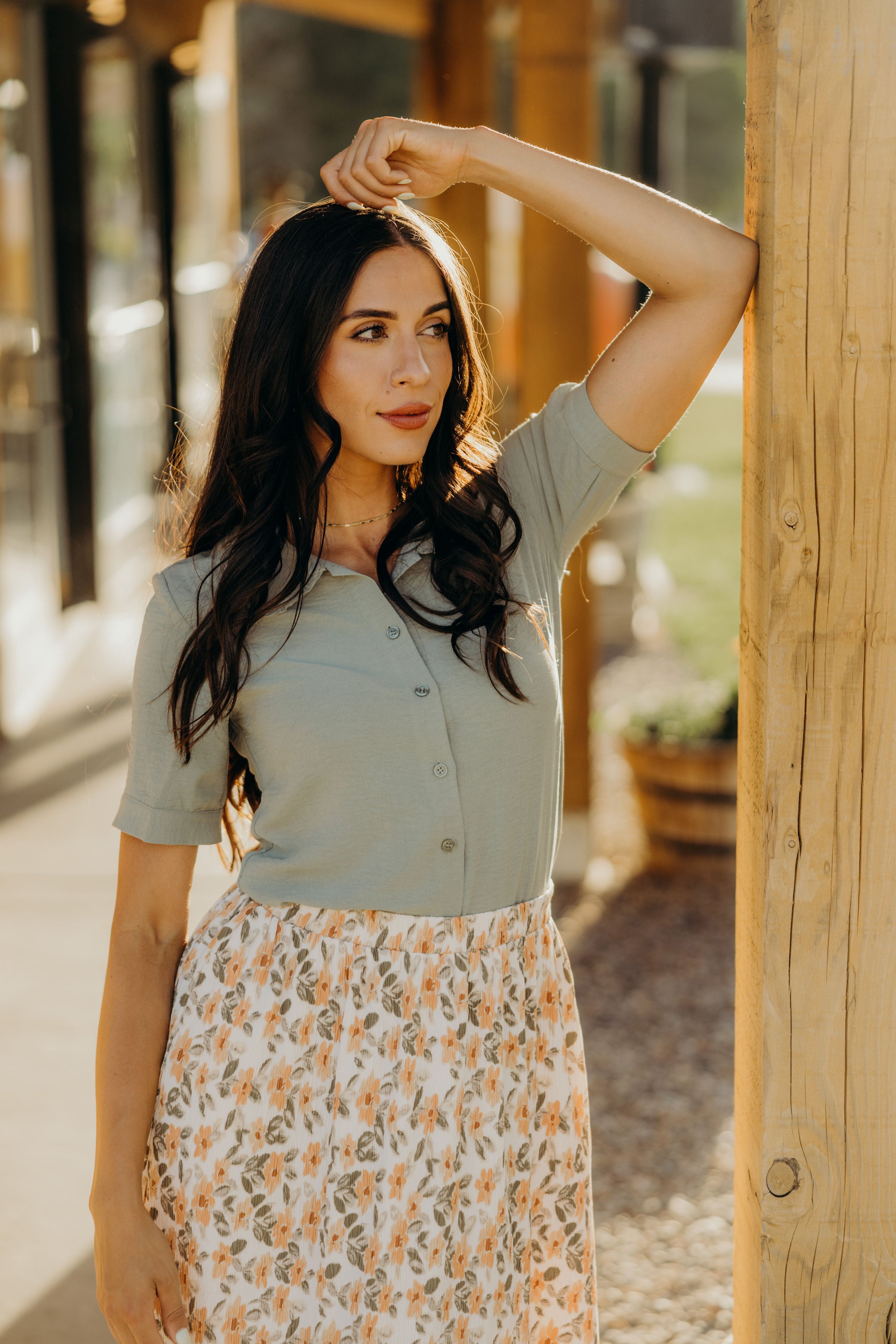 RUFFLED COLLARED BLOUSE IN FOG GREEN