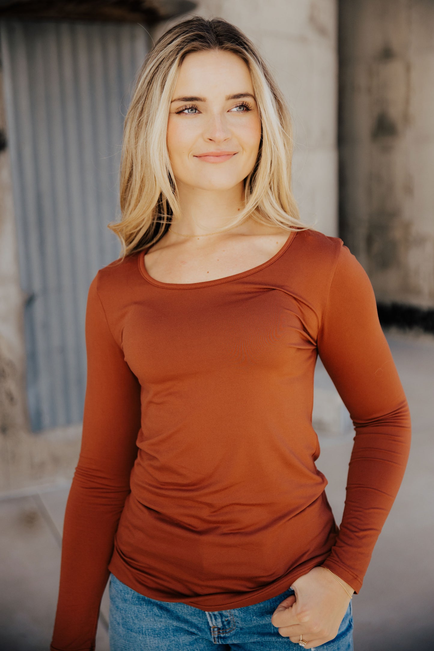 SOFT LONG SLEEVE TEE IN PAPRIKA