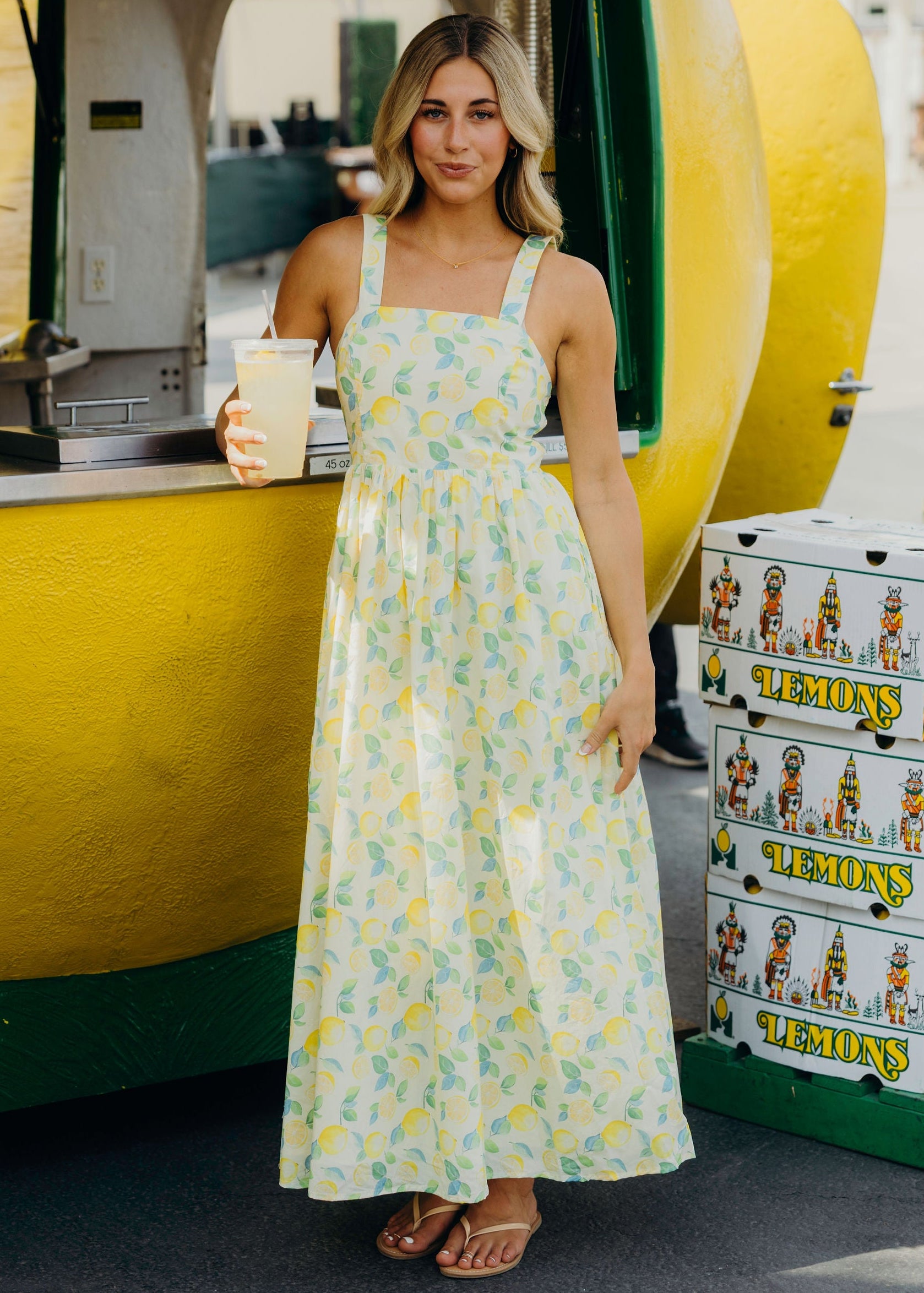THE MARQUEE IN LEMON CAPRI